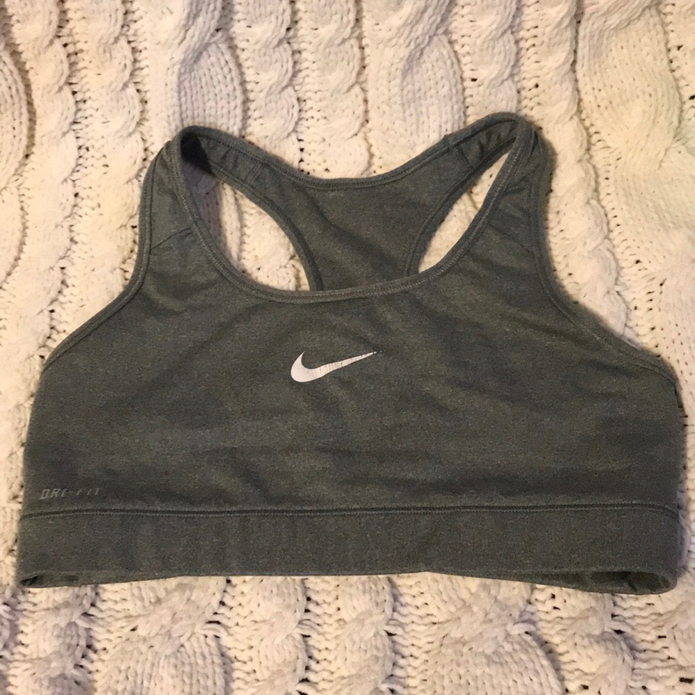 Nike dri-fit medium support sports bra